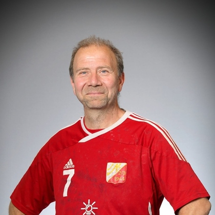 Roberto "Tino" Serra