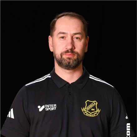 Bujar Juniku