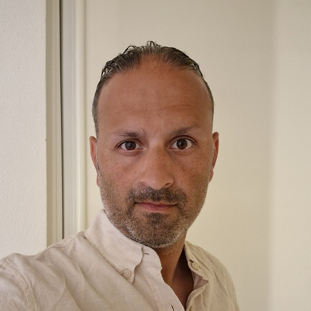 Ehsan Momeni